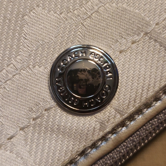 Coach Wallet - Picture 4 of 8